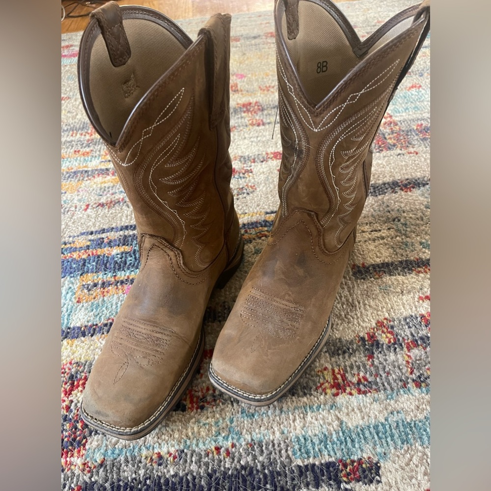 Ariat Cowboy boots
